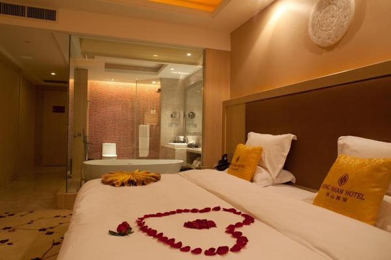Hongshan Hotel Wuhan Exterior foto